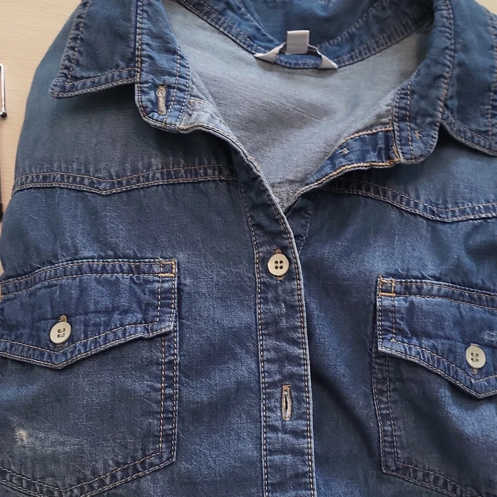 Reitmans denim shirt - Picture 10 of 14